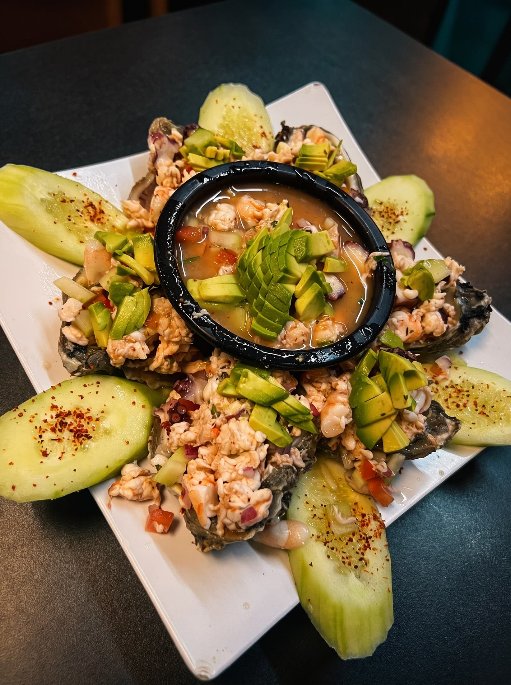 Botana mixta de mariscos